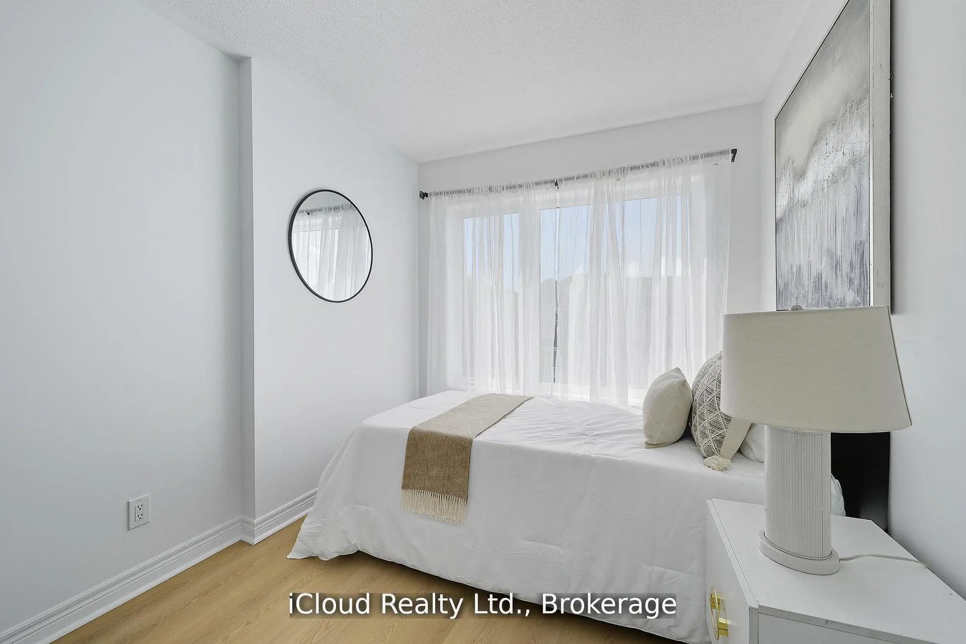 Photo 6 of 1117 Lockie Drive, Oshawa, Kedron — HOMEH