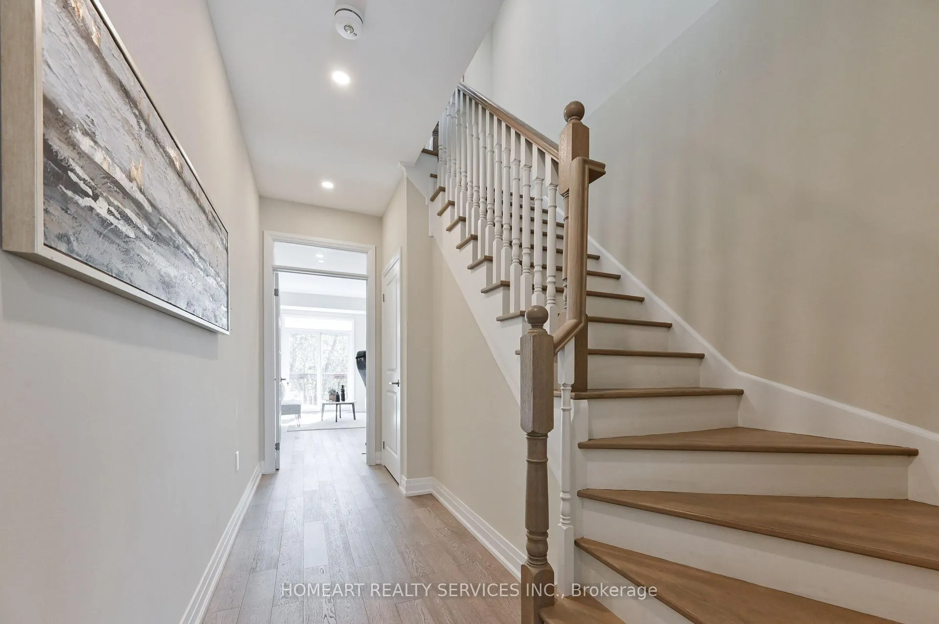 Photo 4 of 17 Thomas Foster Street, Markham, Berczy — HOMEH