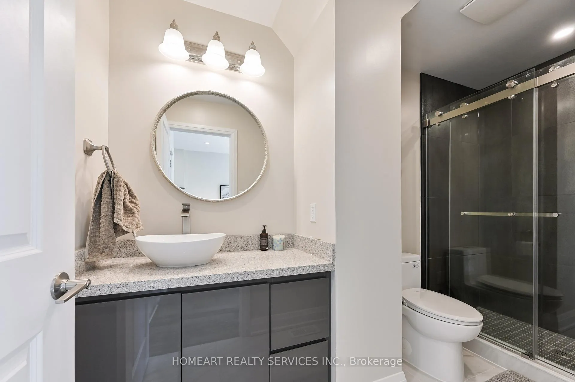 Photo 12 of 17 Thomas Foster Street, Markham, Berczy — HOMEH