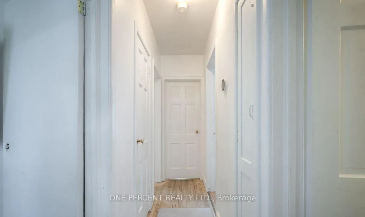 Photo 5 of 35 Lamont Avenue, Scarborough, Agincourt South-Malvern West — HOMEH