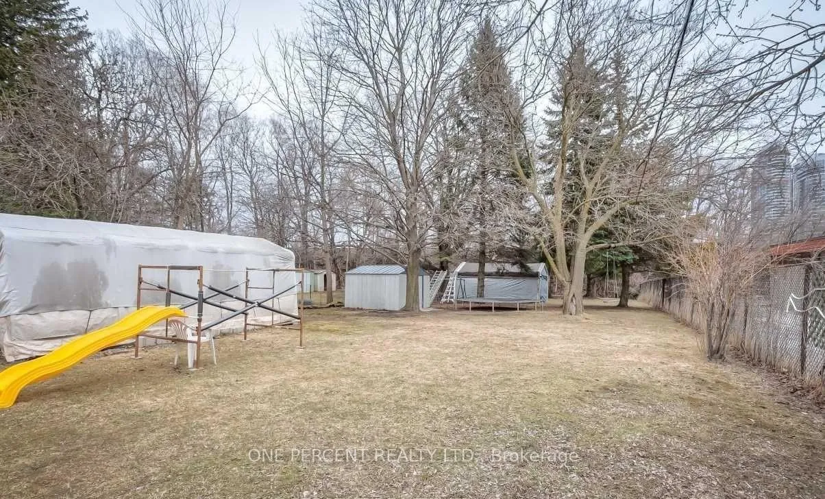 Photo 11 of 35 Lamont Avenue, Scarborough, Agincourt South-Malvern West — HOMEH