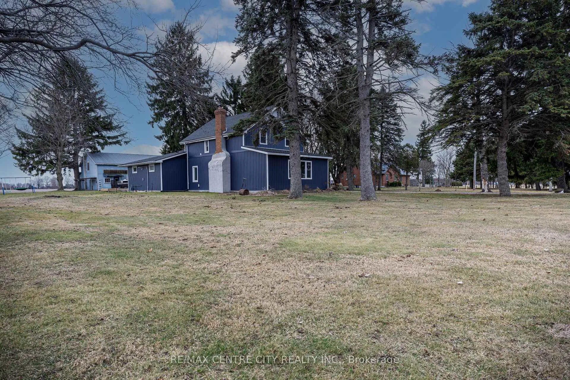 Photo 2 of 26179 Talbot Line, West Elgin, Rural West Elgin — HOMEH