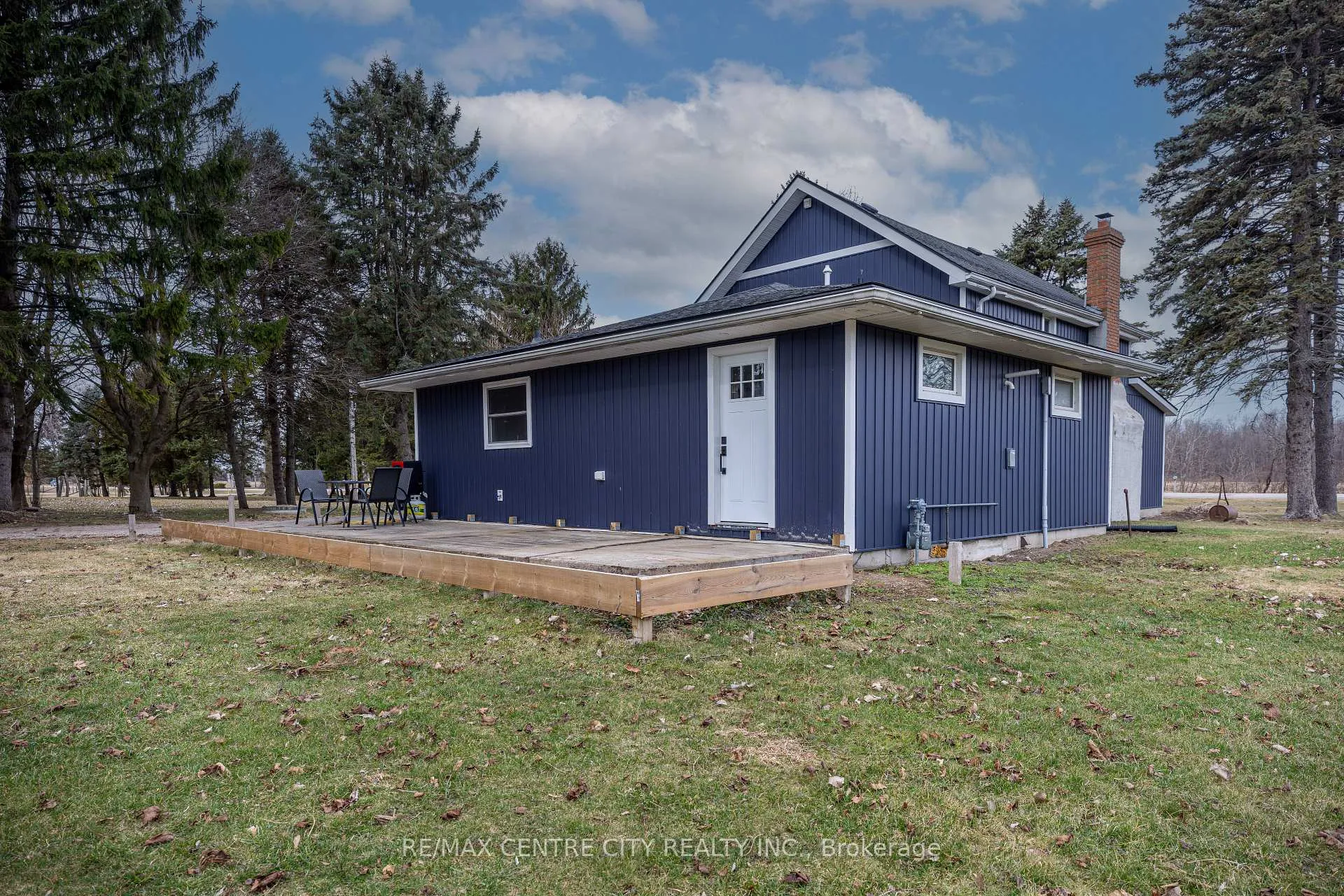Photo 4 of 26179 Talbot Line, West Elgin, Rural West Elgin — HOMEH