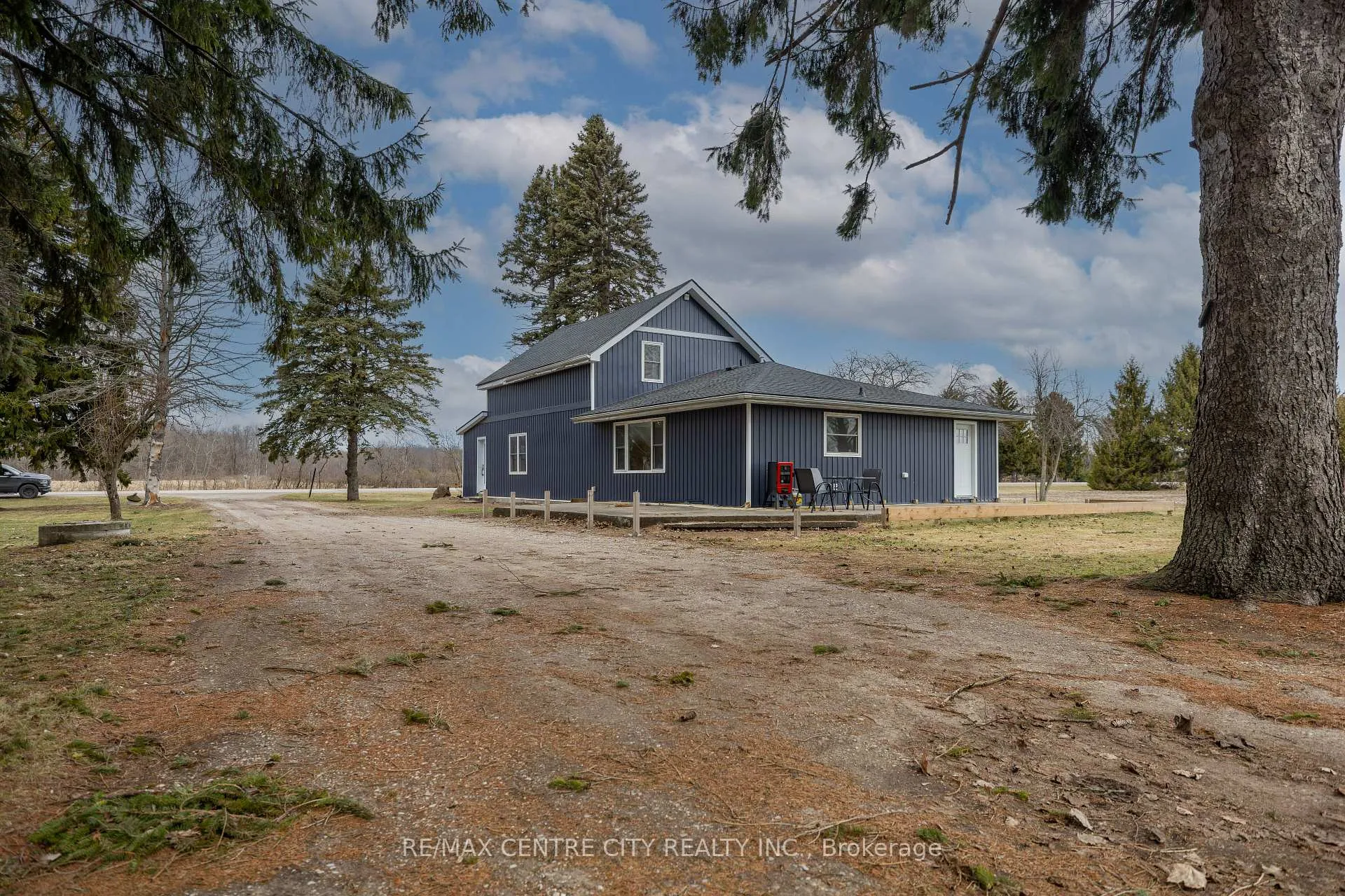 Photo 6 of 26179 Talbot Line, West Elgin, Rural West Elgin — HOMEH