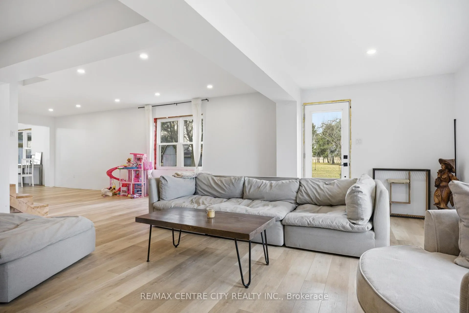 Photo 15 of 26179 Talbot Line, West Elgin, Rural West Elgin — HOMEH