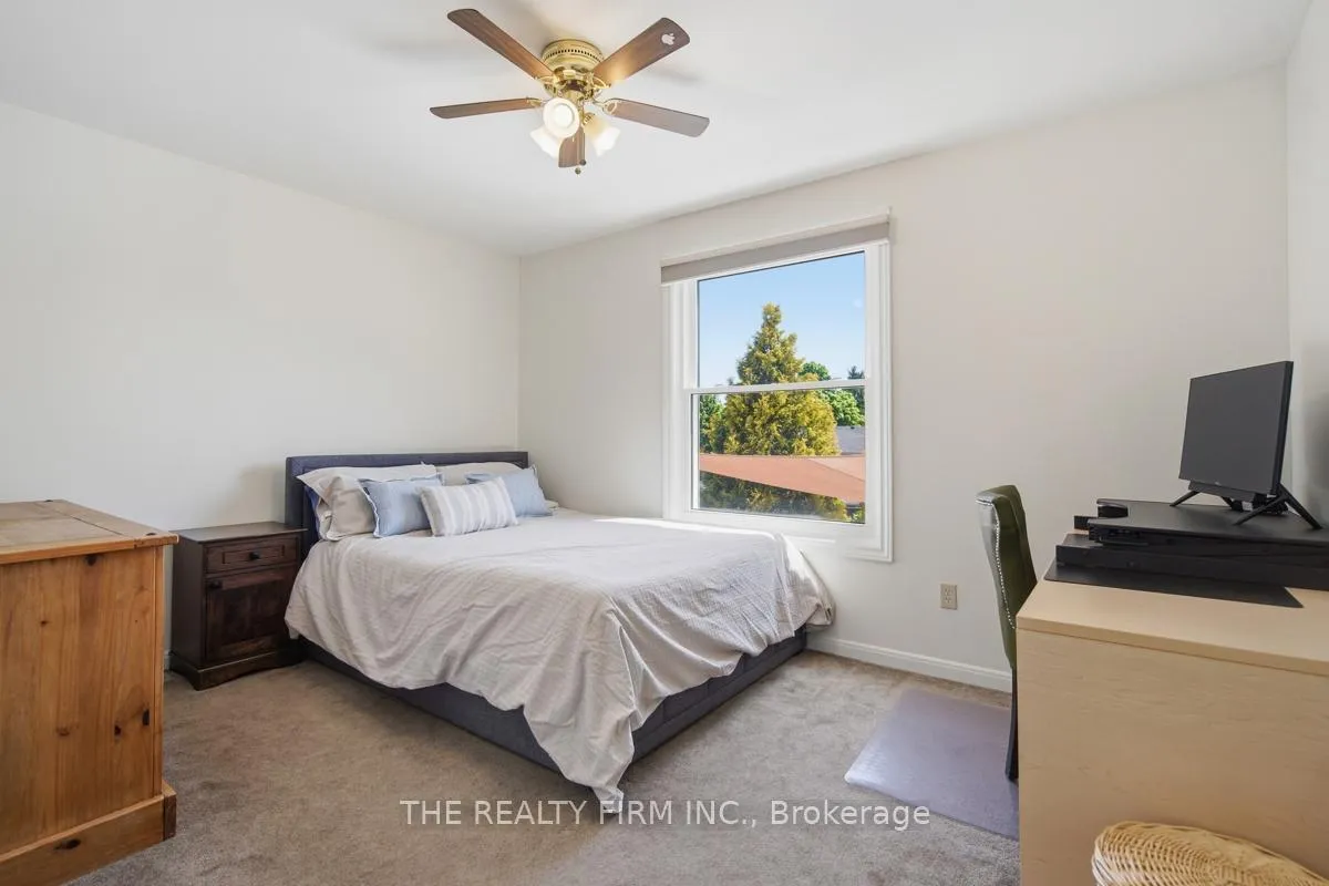 Photo 14 of 742 Cranbrook Road, London, South M — HOMEH
