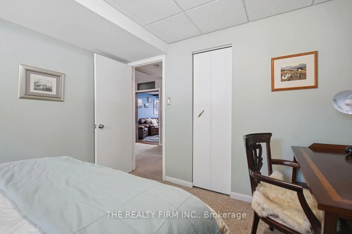 Photo 25 of 742 Cranbrook Road, London, South M — HOMEH