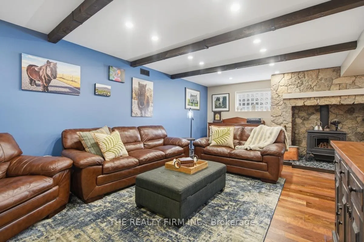Photo 27 of 742 Cranbrook Road, London, South M — HOMEH