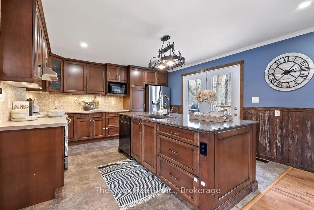 Photo 17 of 16 Robmar Crescent, Kawartha Lakes, Manilla — HOMEH