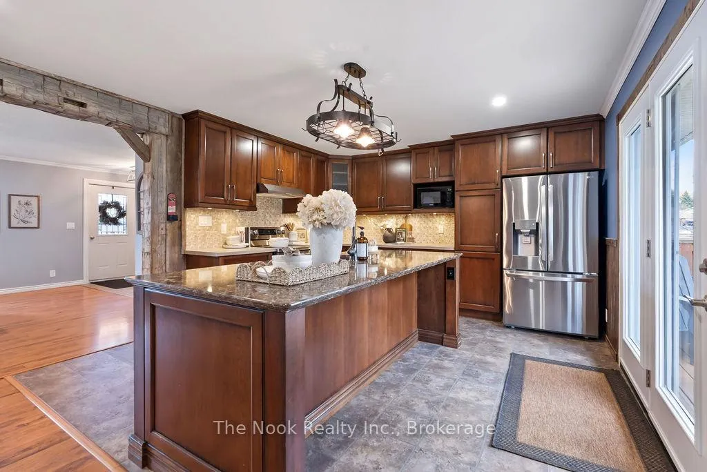 Photo 20 of 16 Robmar Crescent, Kawartha Lakes, Manilla — HOMEH