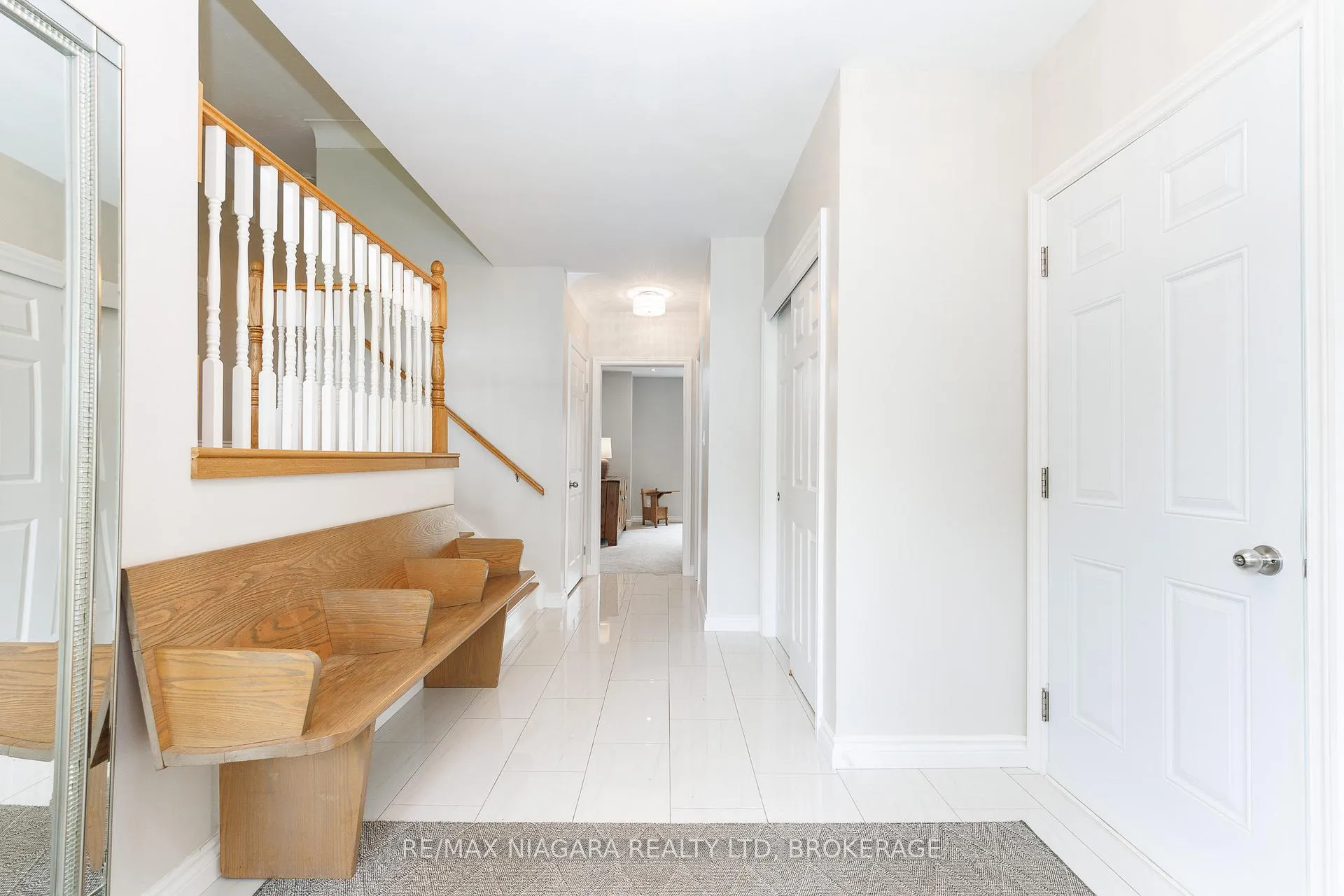 Photo 3 of 162 Pancake Lane, Pelham, Fonthill — HOMEH