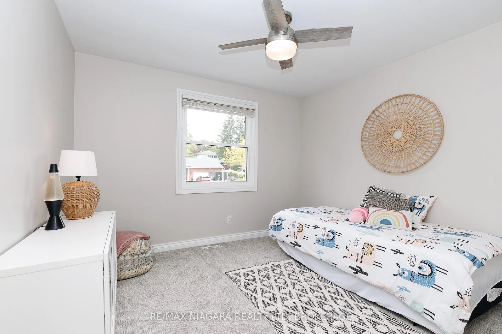 Photo 25 of 162 Pancake Lane, Pelham, Fonthill — HOMEH