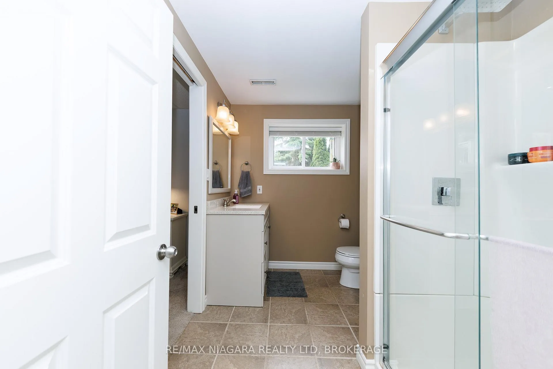 Photo 29 of 162 Pancake Lane, Pelham, Fonthill — HOMEH