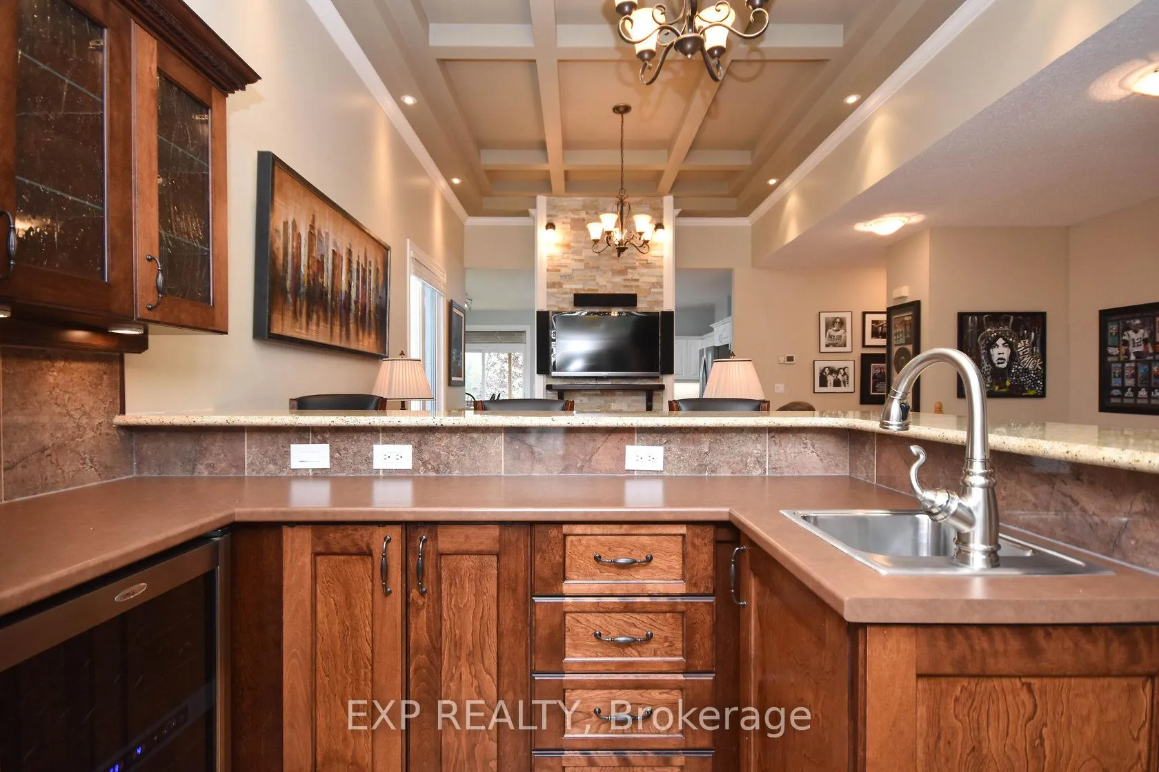 Photo 6 of 29 Stonecroft Terrace, Ottawa, Kanata - Kanata Lakes/Heritage Hills — HOMEH