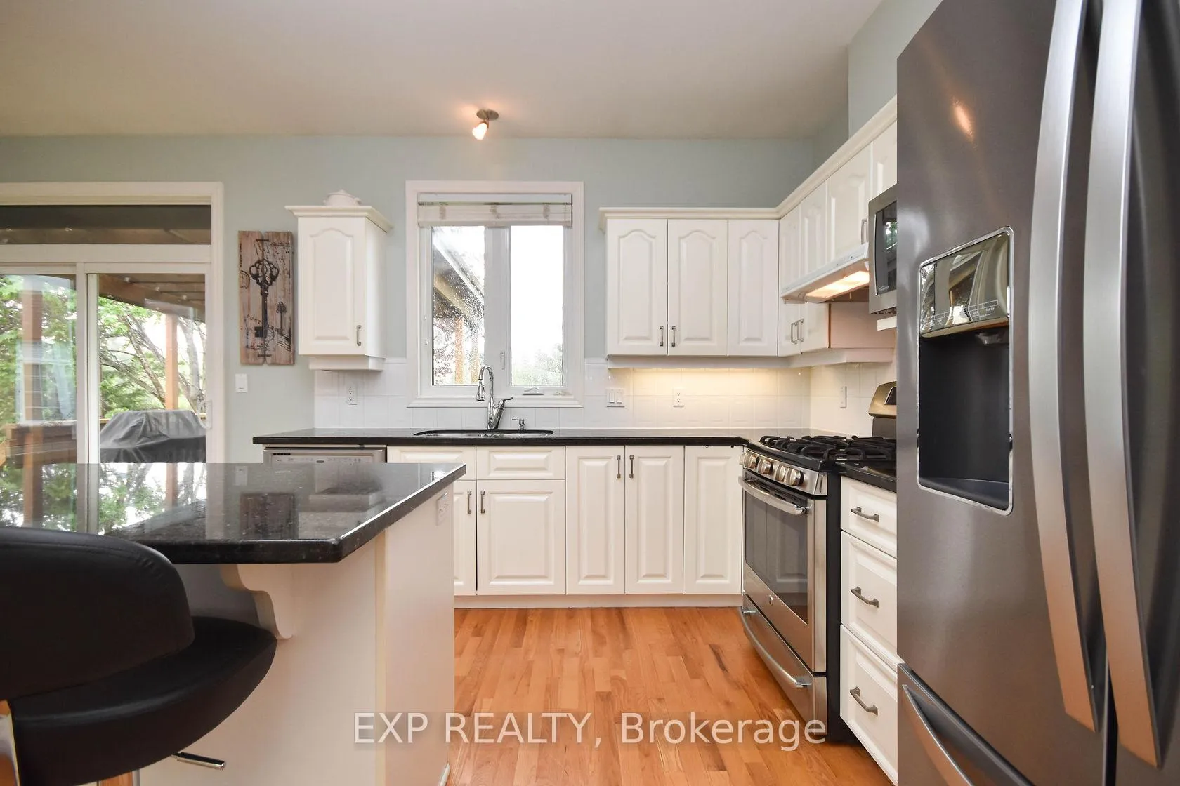 Photo 13 of 29 Stonecroft Terrace, Ottawa, Kanata - Kanata Lakes/Heritage Hills — HOMEH