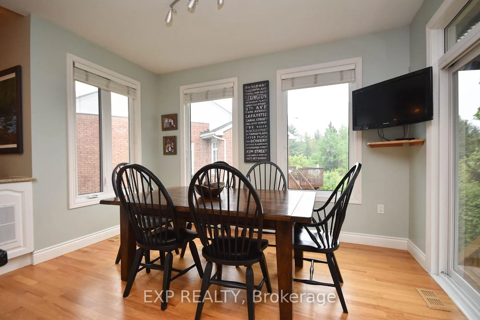 Photo 16 of 29 Stonecroft Terrace, Ottawa, Kanata - Kanata Lakes/Heritage Hills — HOMEH