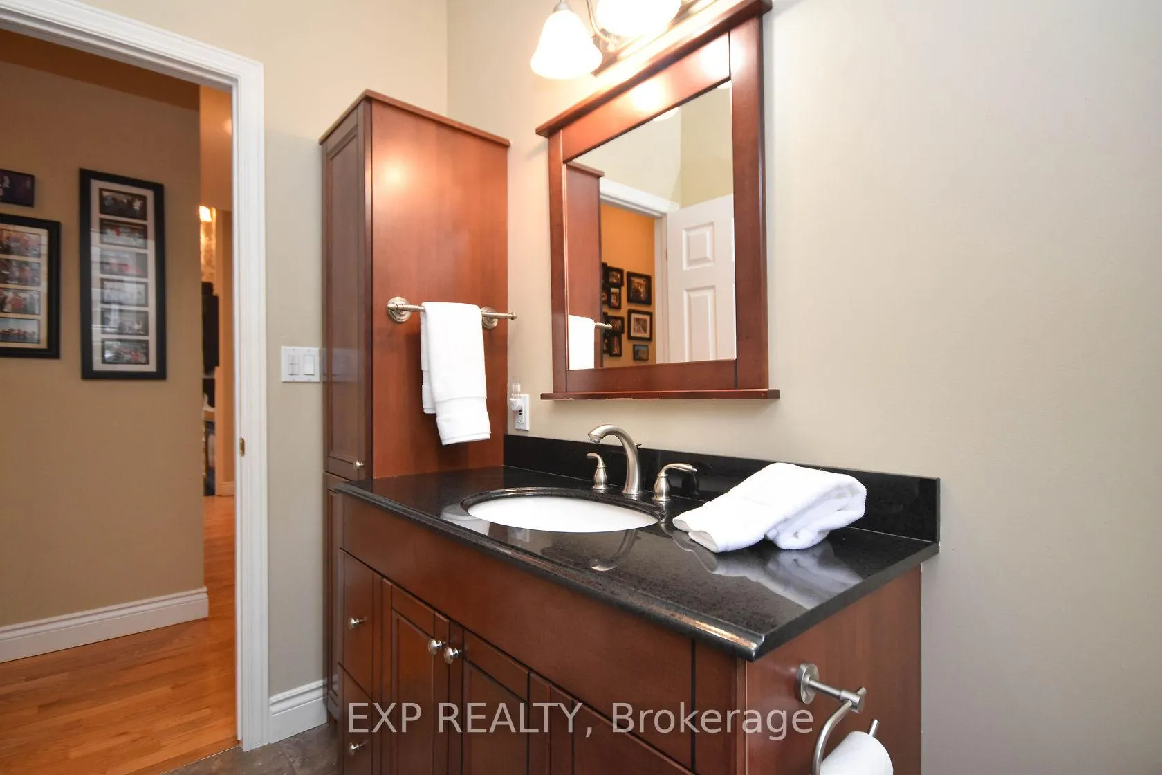 Photo 37 of 29 Stonecroft Terrace, Ottawa, Kanata - Kanata Lakes/Heritage Hills — HOMEH