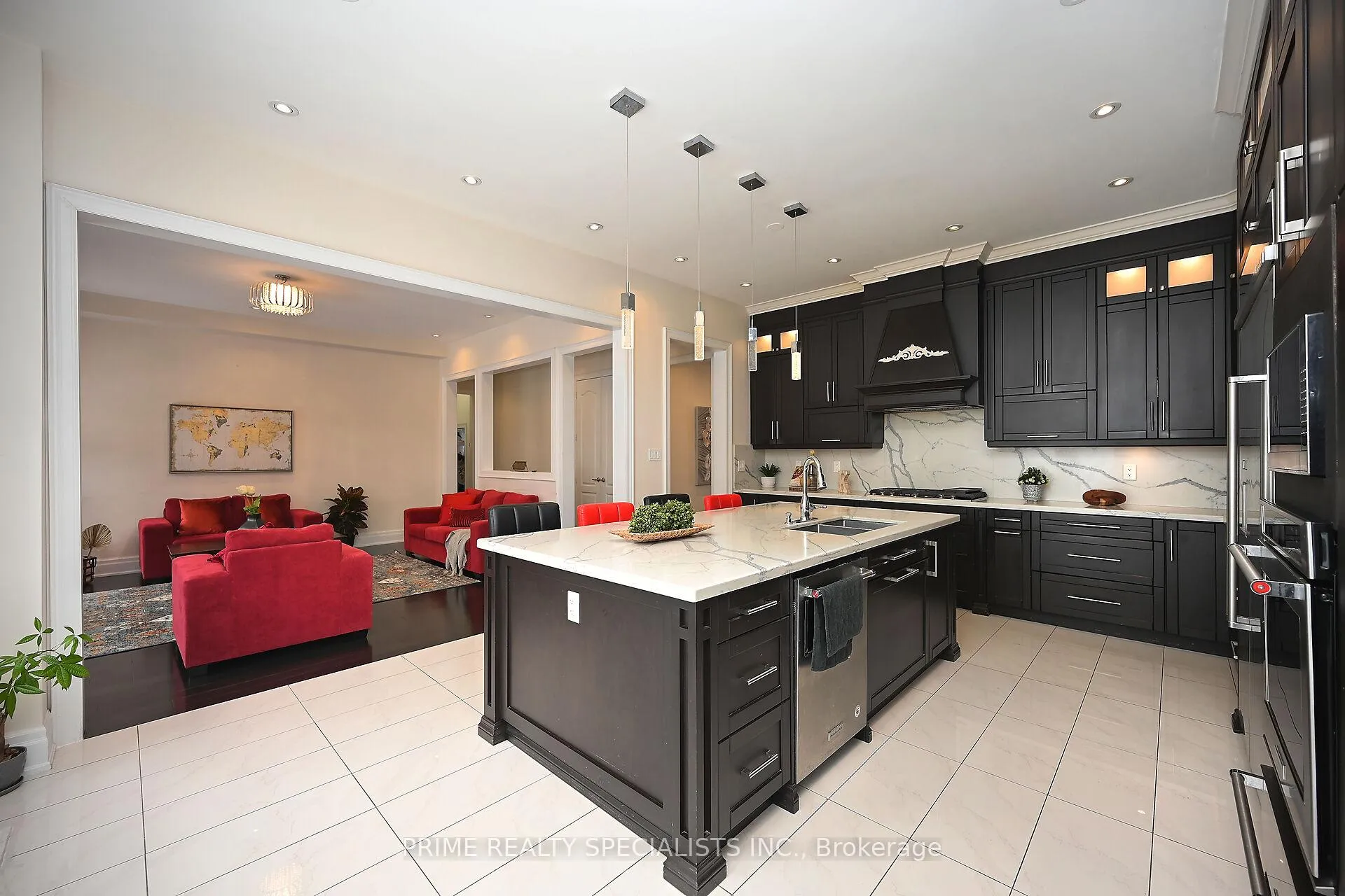 Photo 13 of 19 Cloverhaven Rd, Brampton, Toronto Gore Rural Estate — HOMEH
