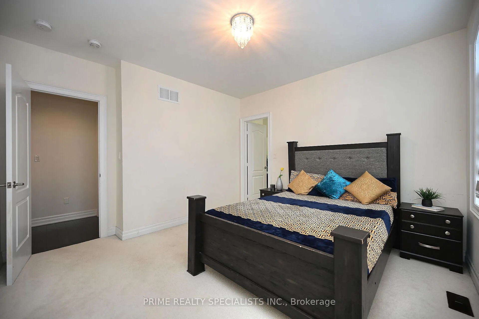 Photo 36 of 19 Cloverhaven Rd, Brampton, Toronto Gore Rural Estate — HOMEH