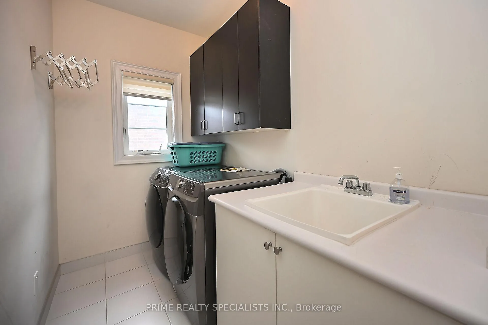 Photo 40 of 19 Cloverhaven Rd, Brampton, Toronto Gore Rural Estate — HOMEH