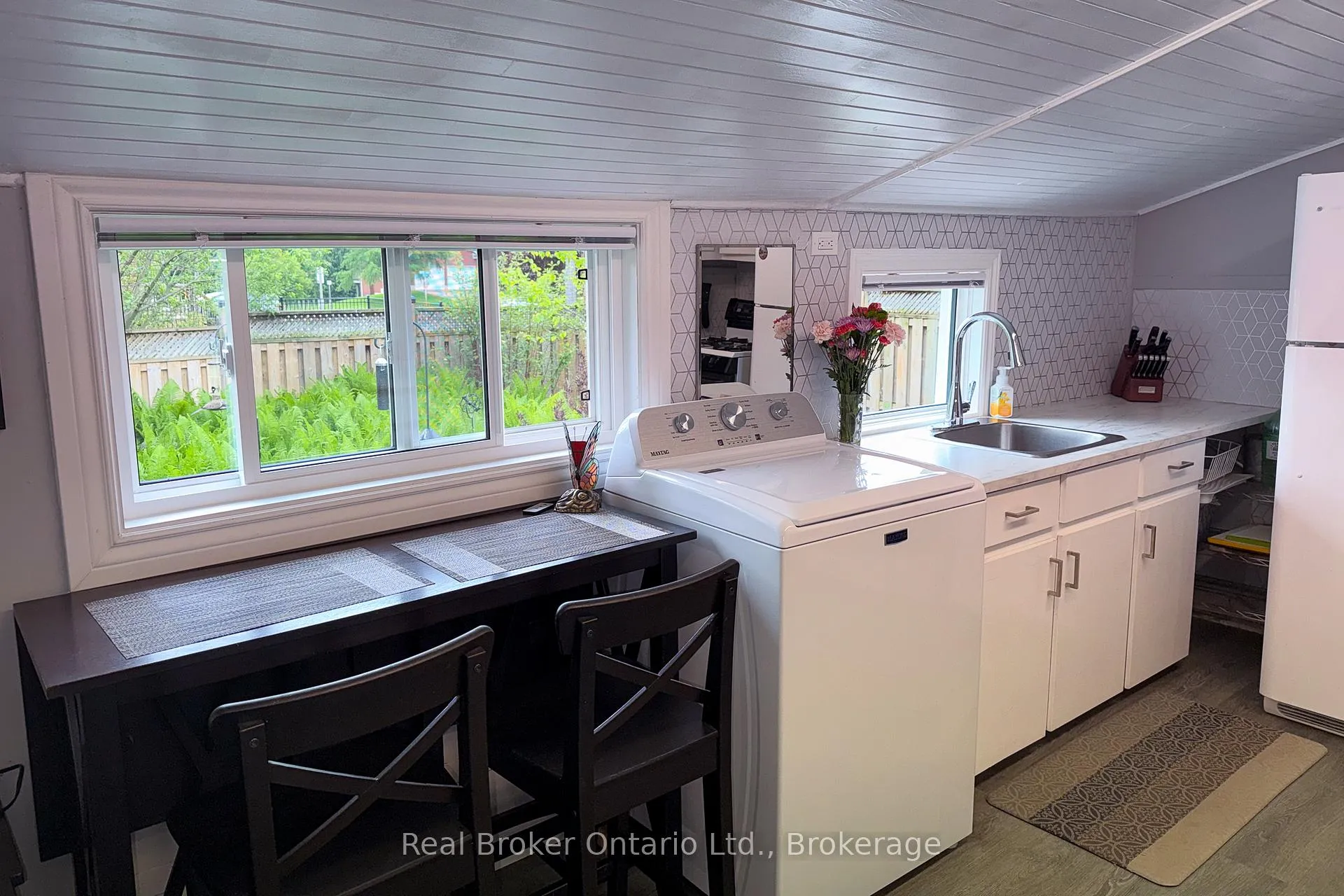 Photo 16 of 12 Spencer Street, Brant, Paris — HOMEH