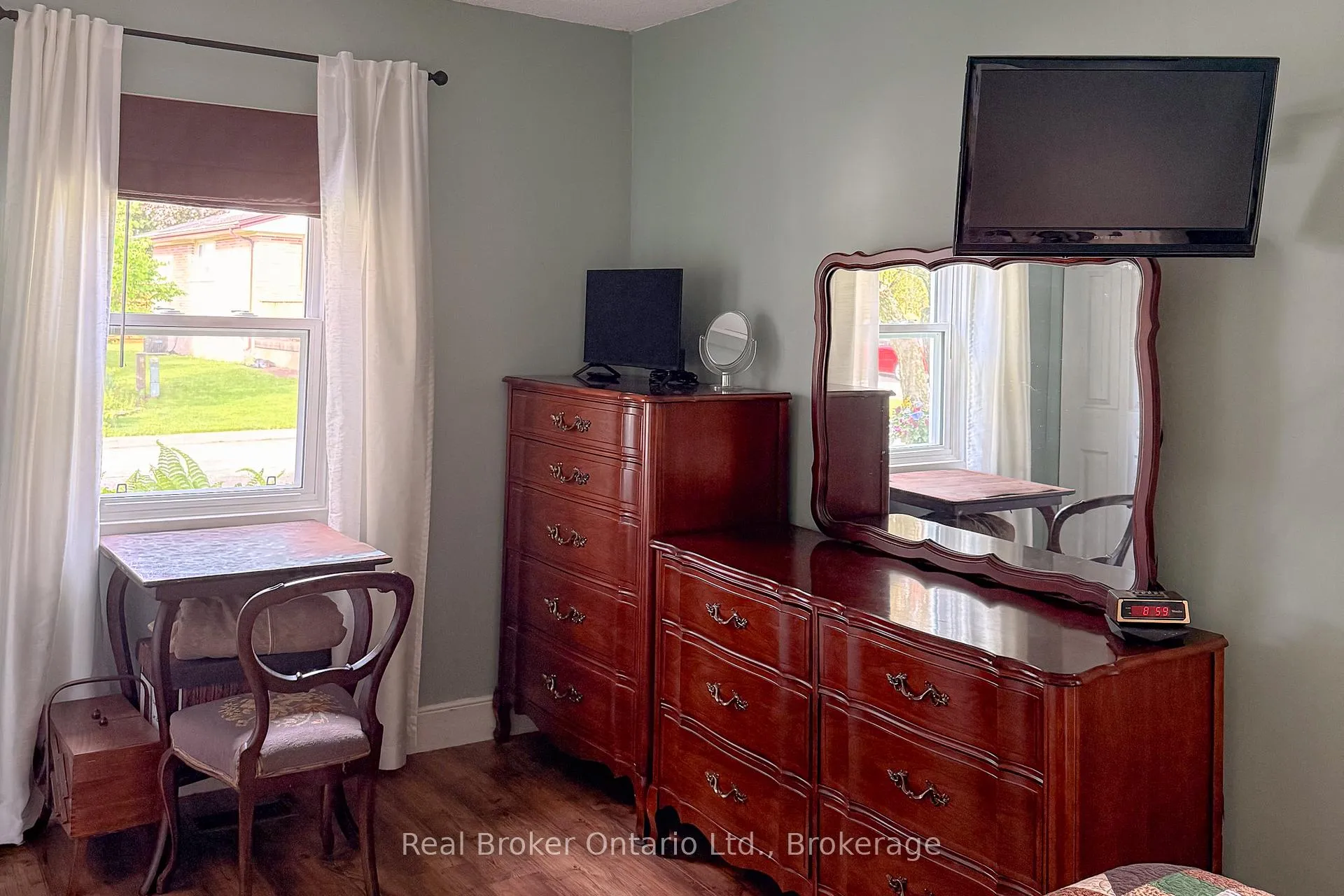 Photo 24 of 12 Spencer Street, Brant, Paris — HOMEH
