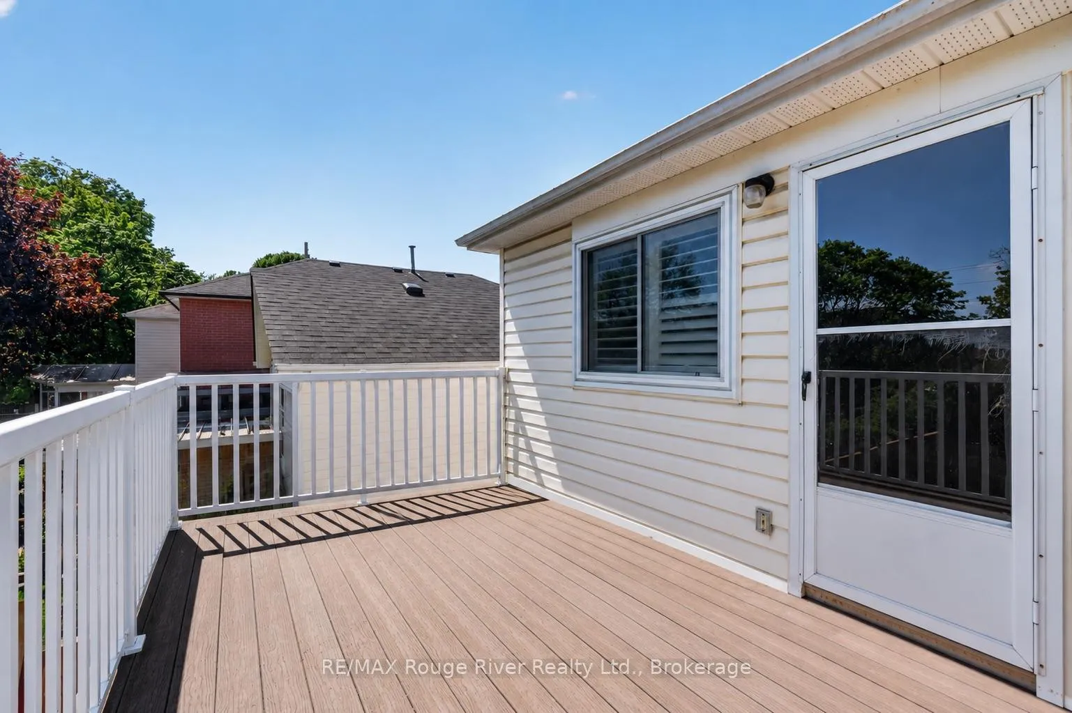 Photo 20 of 9 Farncomb Crescent, Clarington, Bowmanville — HOMEH