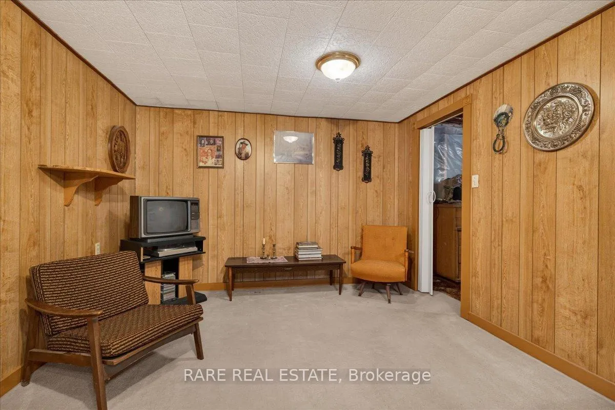 Photo 18 of 21 Porter Crescent, Barrie, Grove East — HOMEH