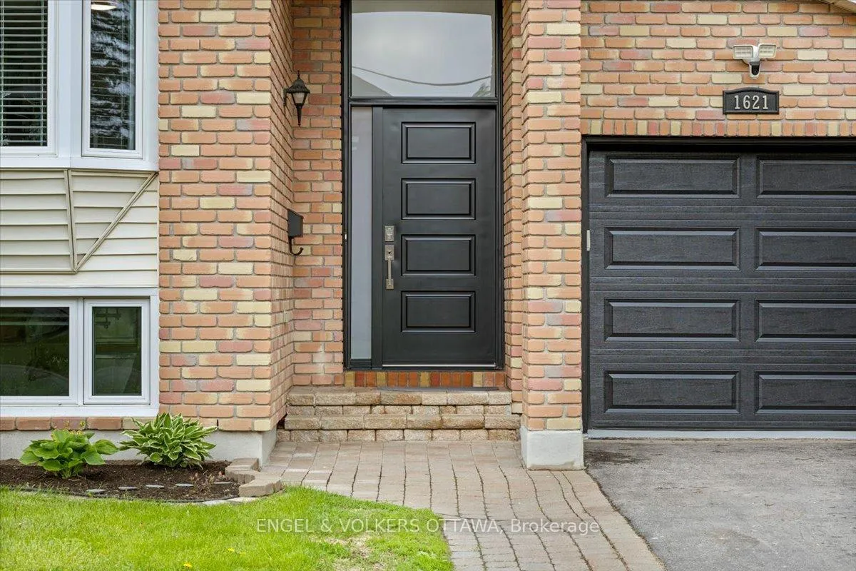 Photo 3 of 1621 Boyer Road, Ottawa, Chateauneuf — HOMEH