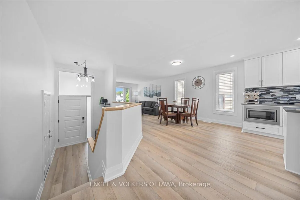 Photo 5 of 1621 Boyer Road, Ottawa, Chateauneuf — HOMEH