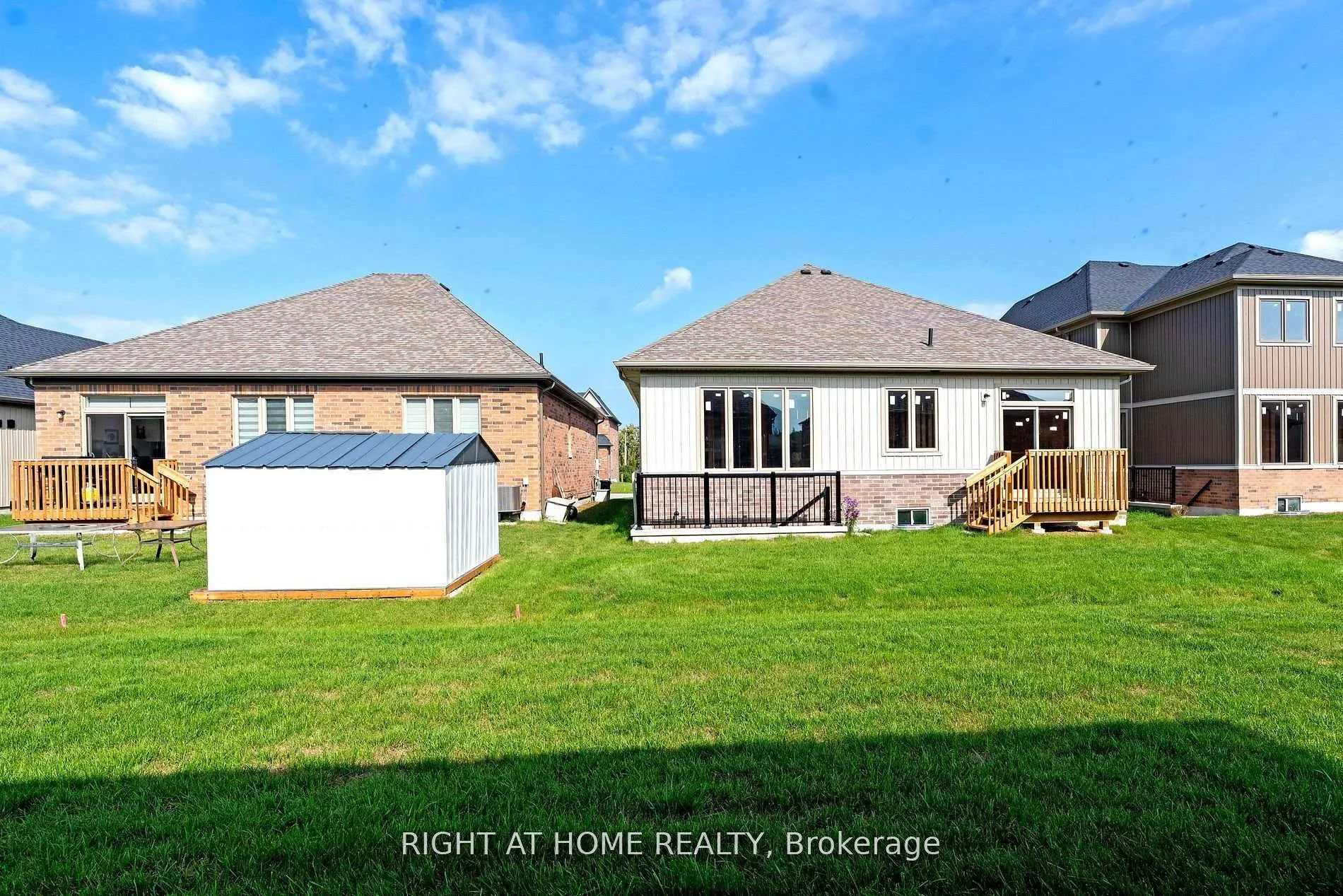 Photo 6 of 256 Duncan Street, Clearview, Stayner — HOMEH