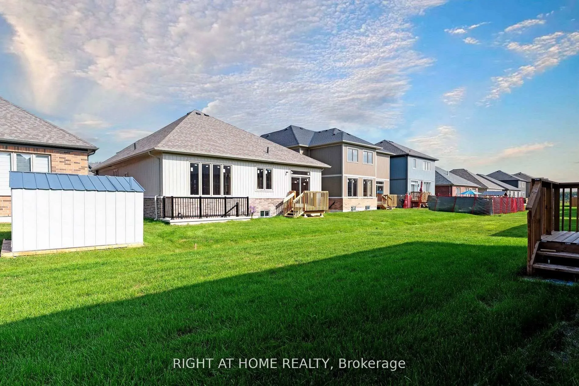 Photo 7 of 256 Duncan Street, Clearview, Stayner — HOMEH
