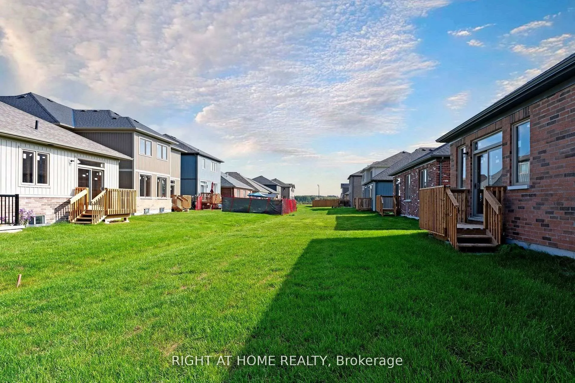 Photo 8 of 256 Duncan Street, Clearview, Stayner — HOMEH