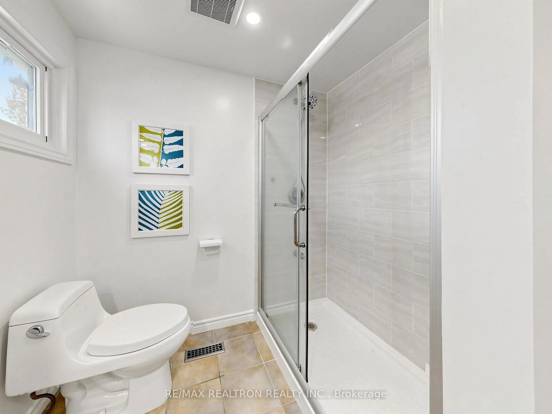 Photo 19 of 16 Foxglove Court, Markham, Unionville — HOMEH