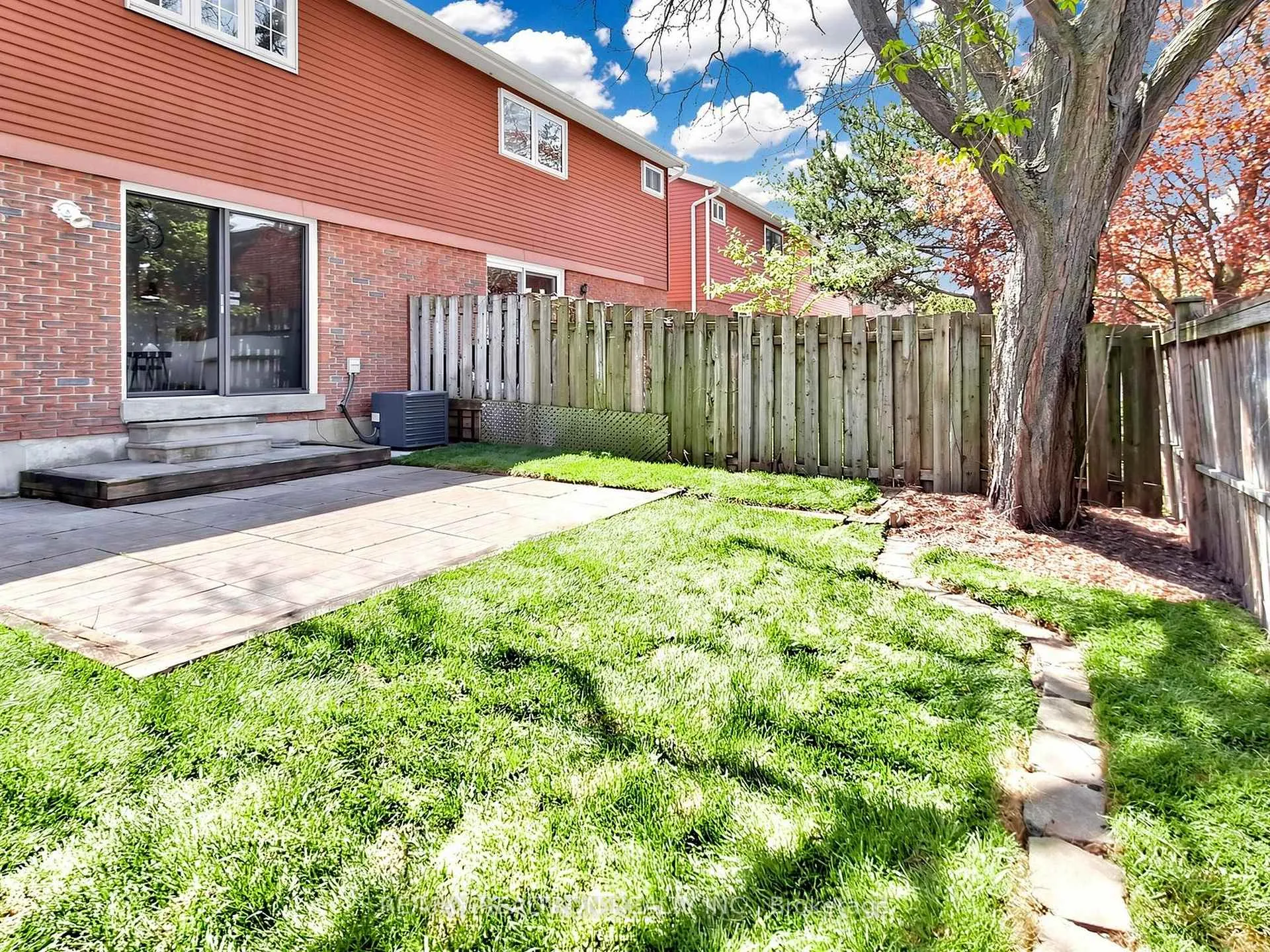 Photo 40 of 16 Foxglove Court, Markham, Unionville — HOMEH