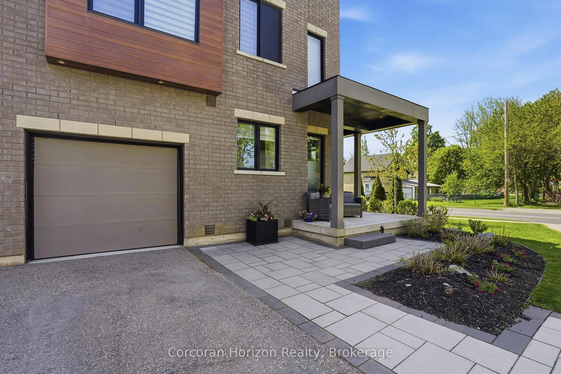 Photo 3 of Unit 21, 107 Concession Street, Cambridge, East Galt — HOMEH