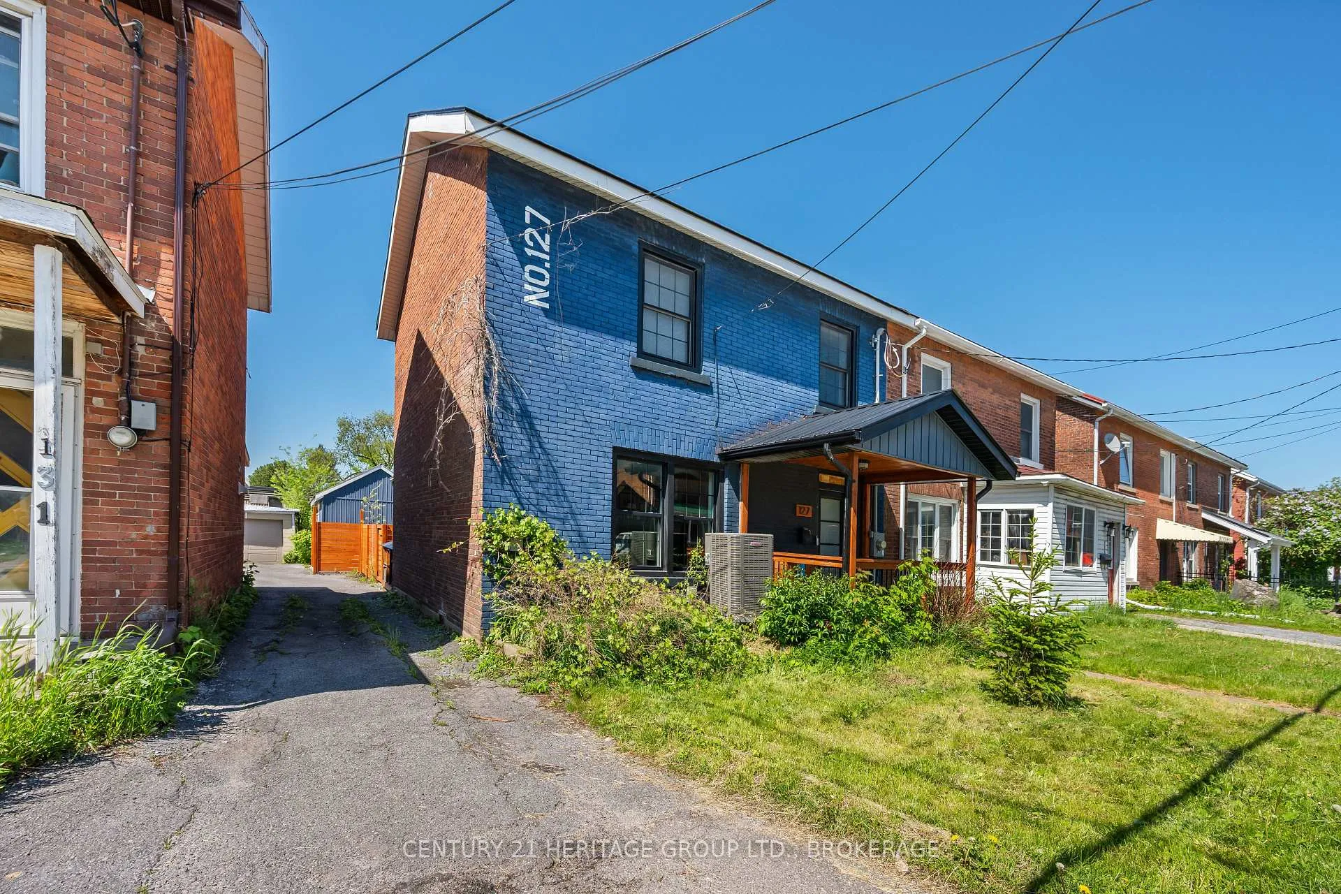 Photo 2 of 127 Stephen Street N, Kingston, East of Sir John A. Blvd — HOMEH