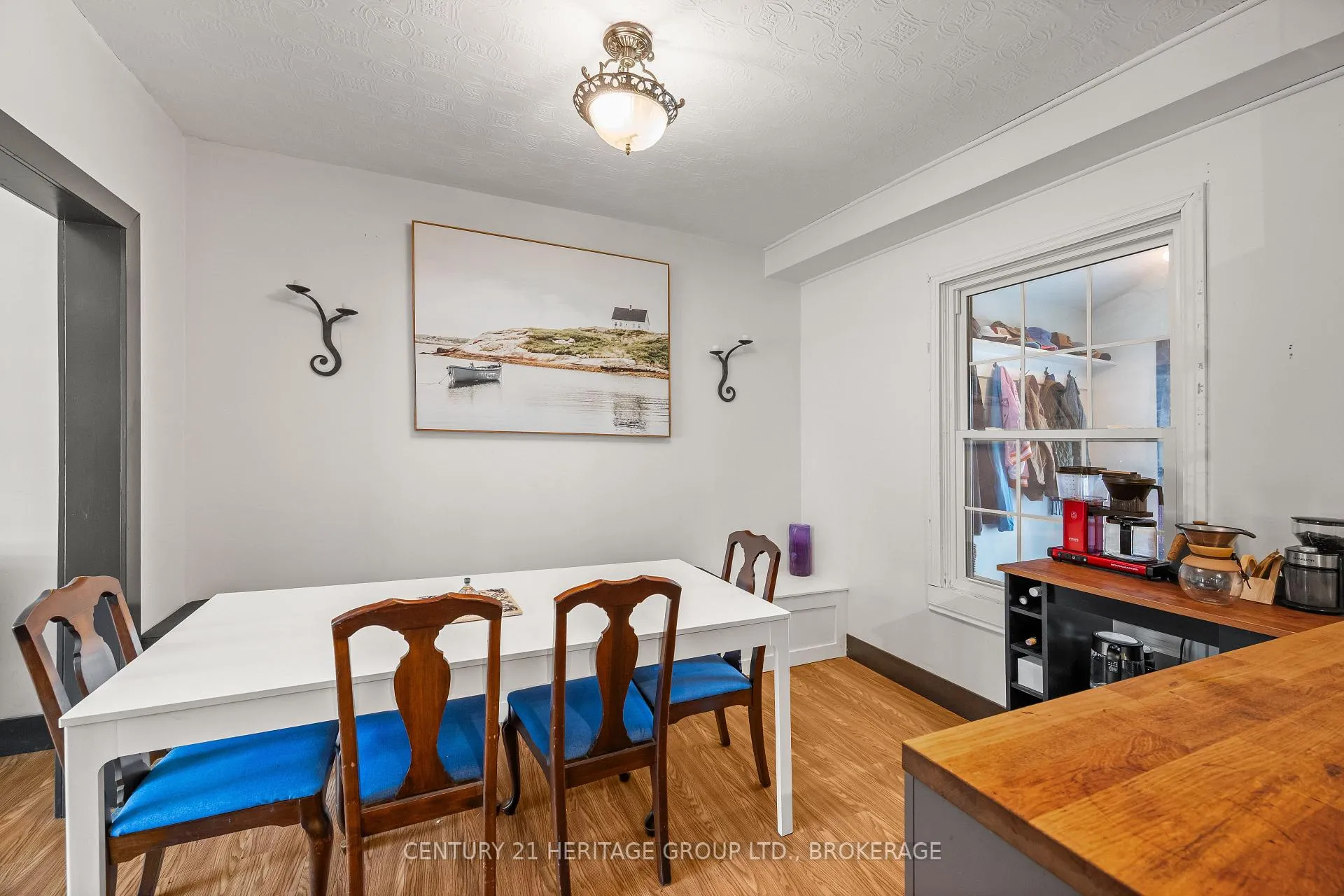 Photo 11 of 127 Stephen Street N, Kingston, East of Sir John A. Blvd — HOMEH