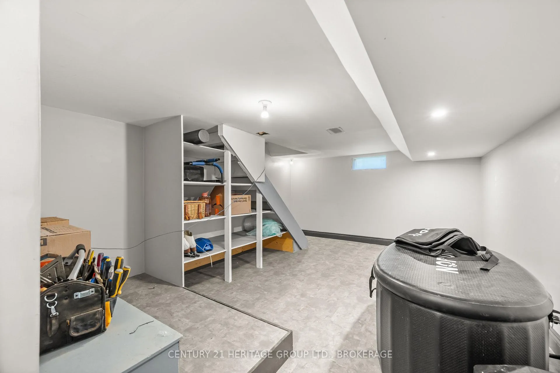 Photo 22 of 127 Stephen Street N, Kingston, East of Sir John A. Blvd — HOMEH