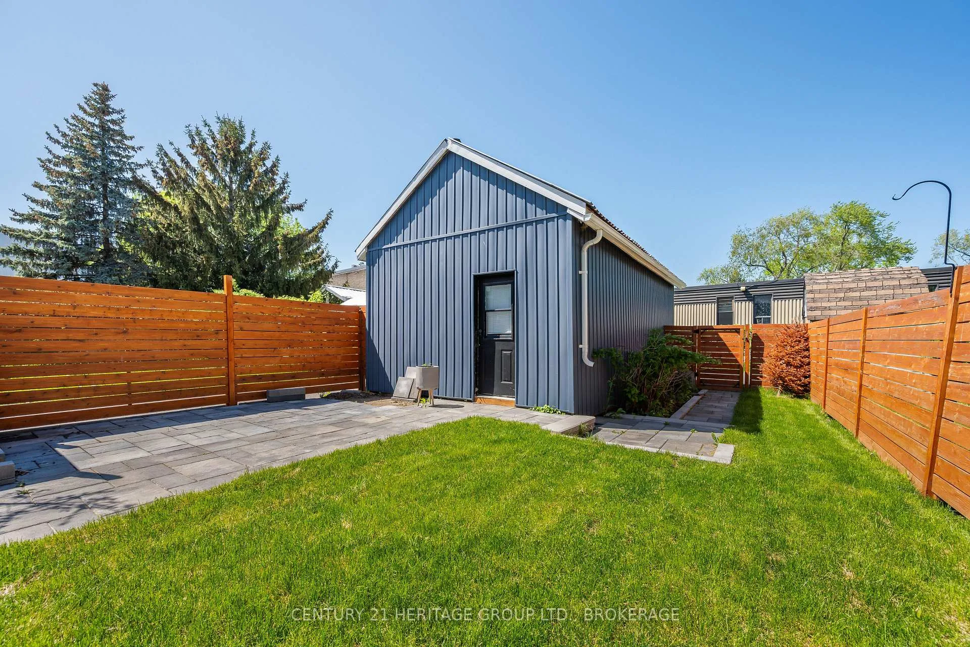 Photo 38 of 127 Stephen Street N, Kingston, East of Sir John A. Blvd — HOMEH
