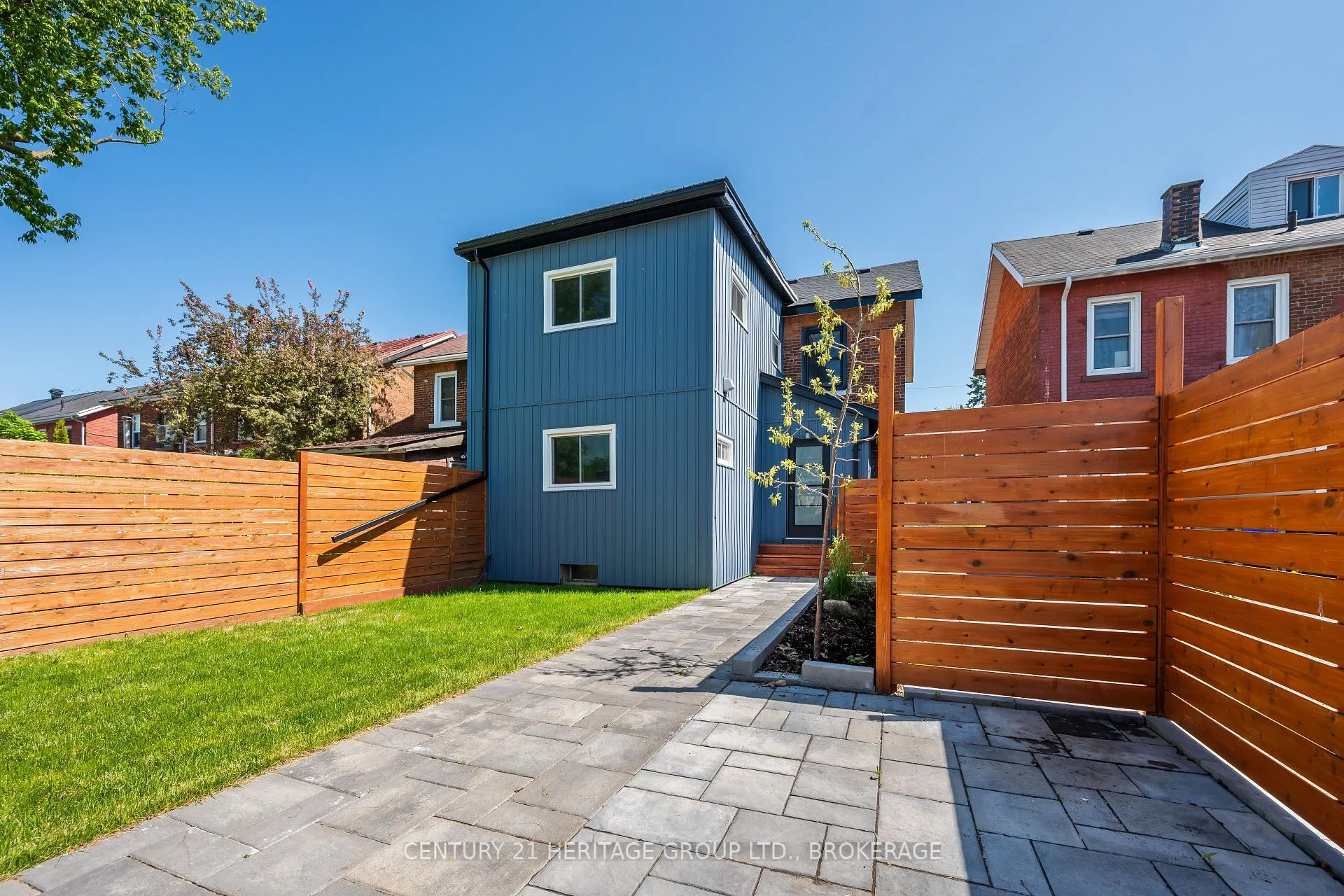 Photo 39 of 127 Stephen Street N, Kingston, East of Sir John A. Blvd — HOMEH