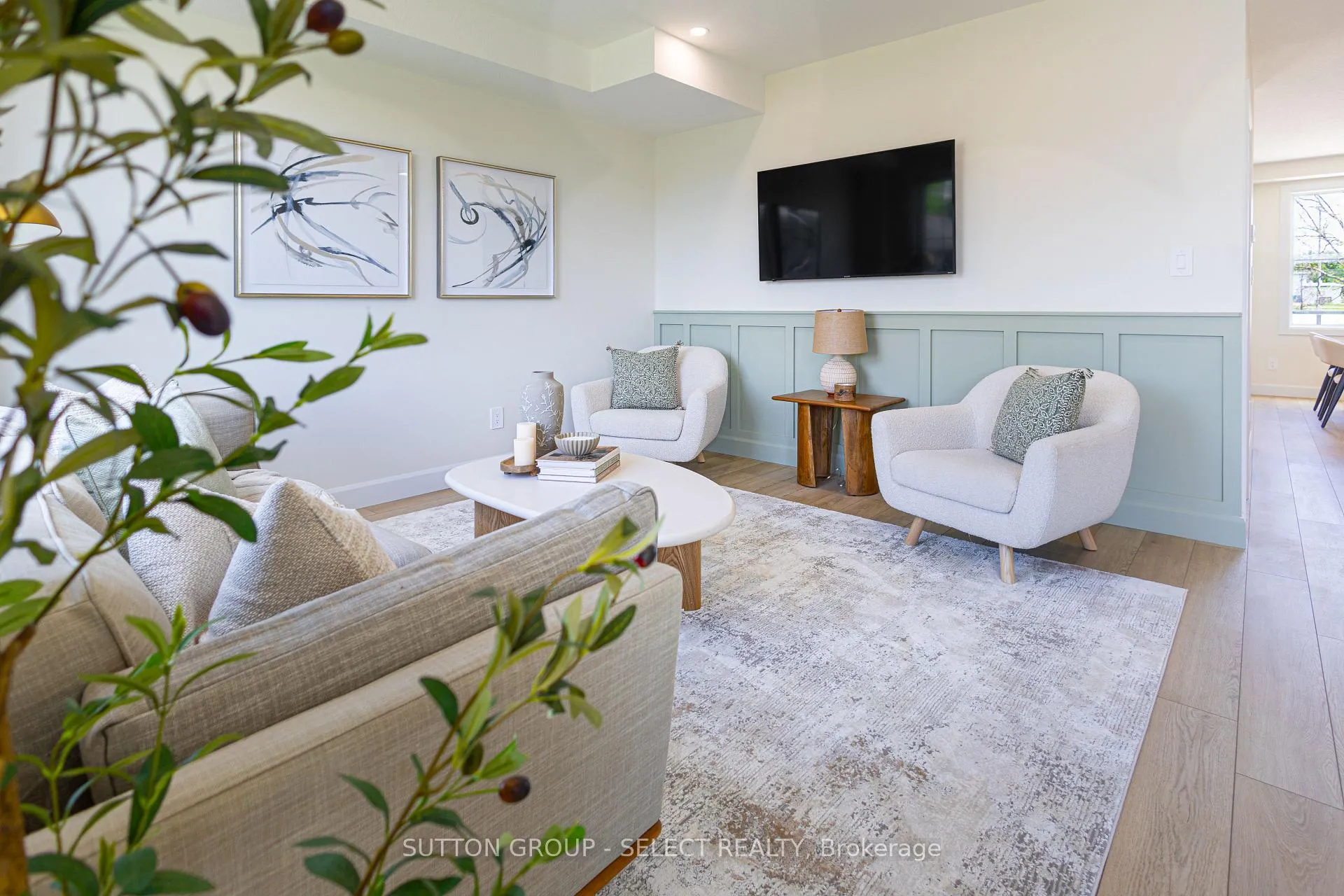 Photo 11 of Unit 12, 233 Upper Queen Street, Thames Centre, Thorndale — HOMEH