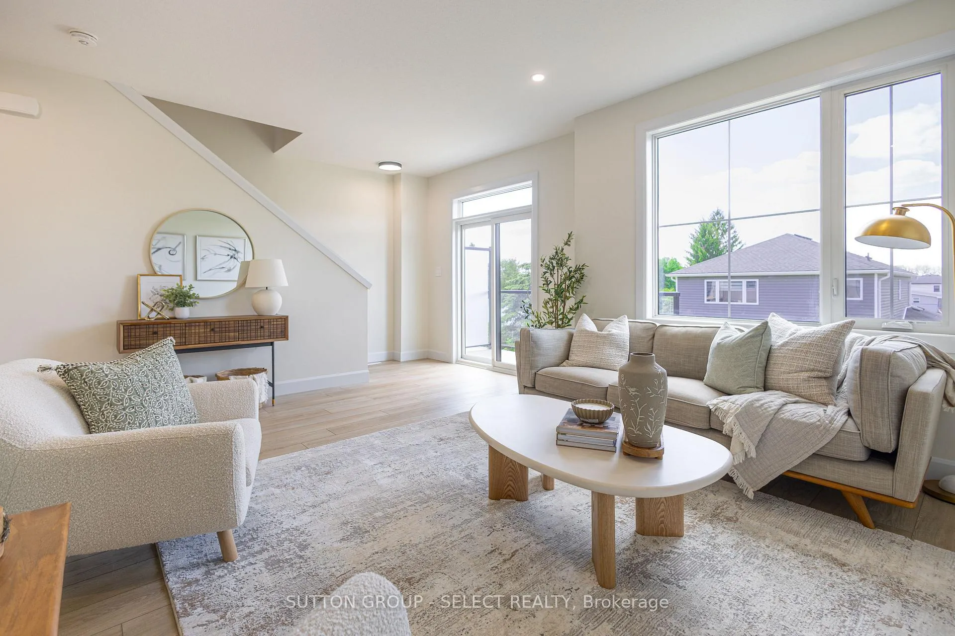 Photo 8 of Unit 14, 233 Upper Queen Street, Thames Centre, Thorndale — HOMEH