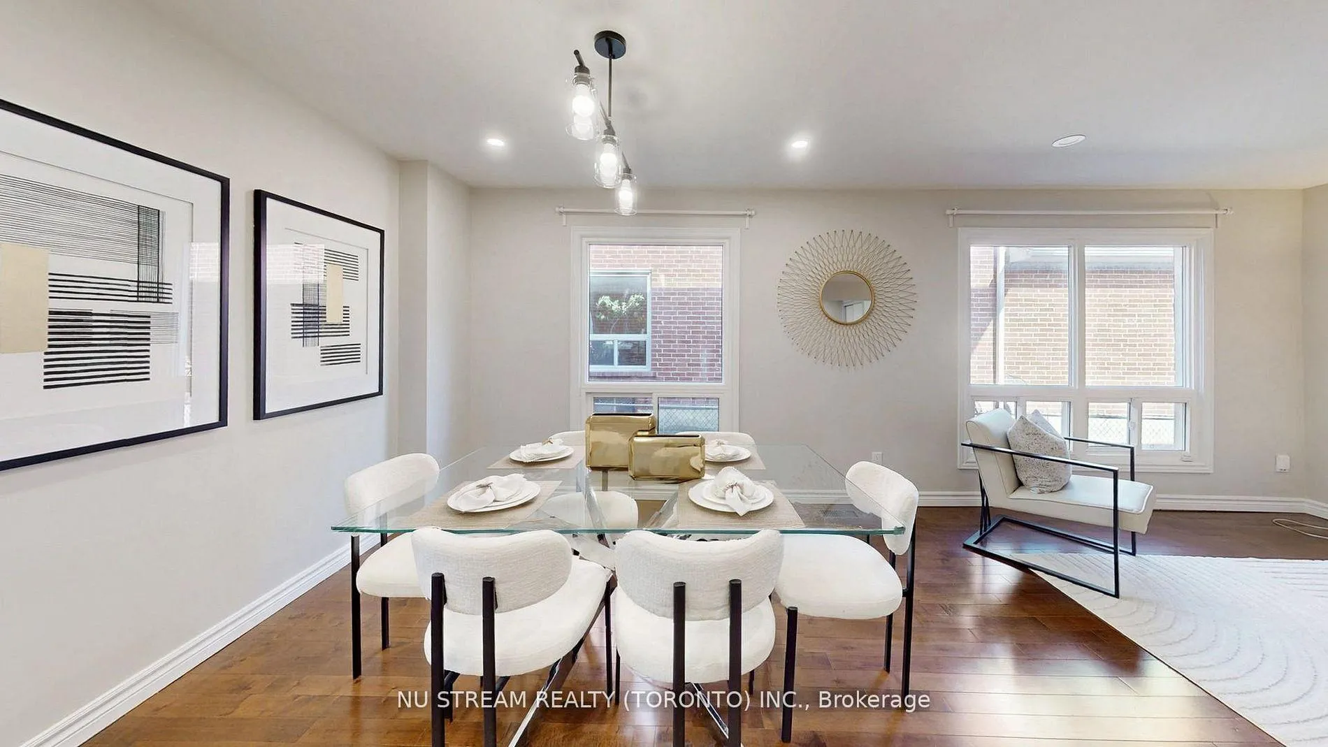 Photo 9 of 26 Trothen Circle, Markham, Markham Village — HOMEH