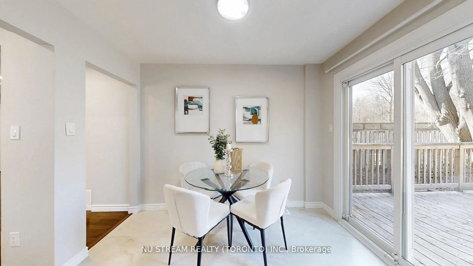 Photo 20 of 26 Trothen Circle, Markham, Markham Village — HOMEH
