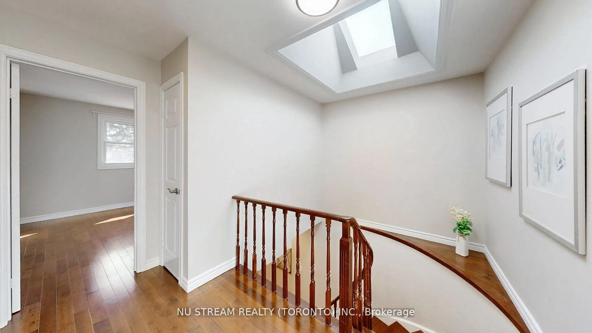 Photo 24 of 26 Trothen Circle, Markham, Markham Village — HOMEH