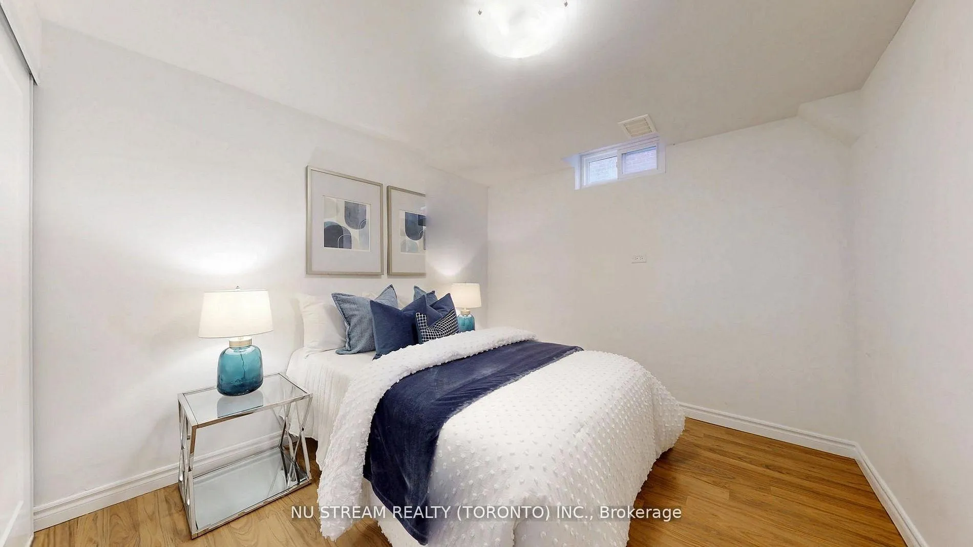 Photo 44 of 26 Trothen Circle, Markham, Markham Village — HOMEH