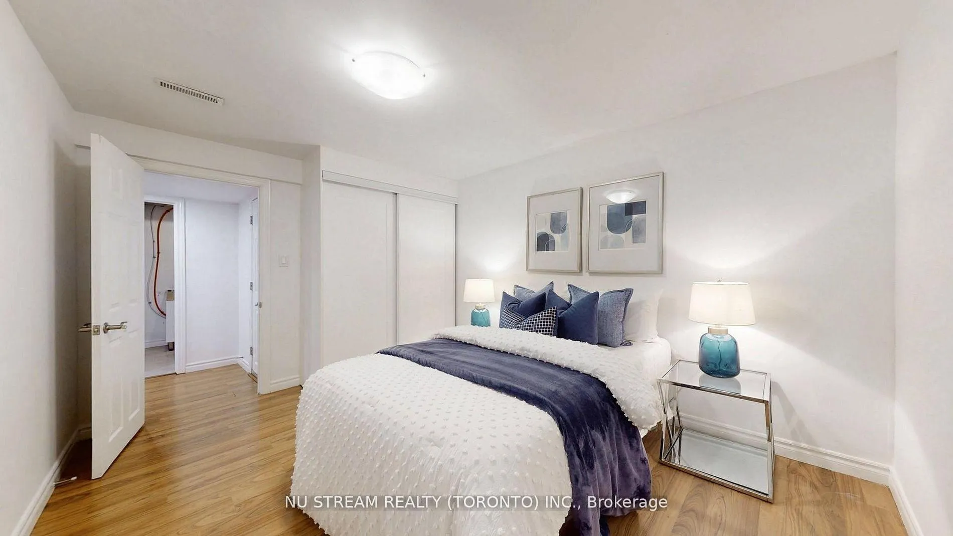 Photo 45 of 26 Trothen Circle, Markham, Markham Village — HOMEH