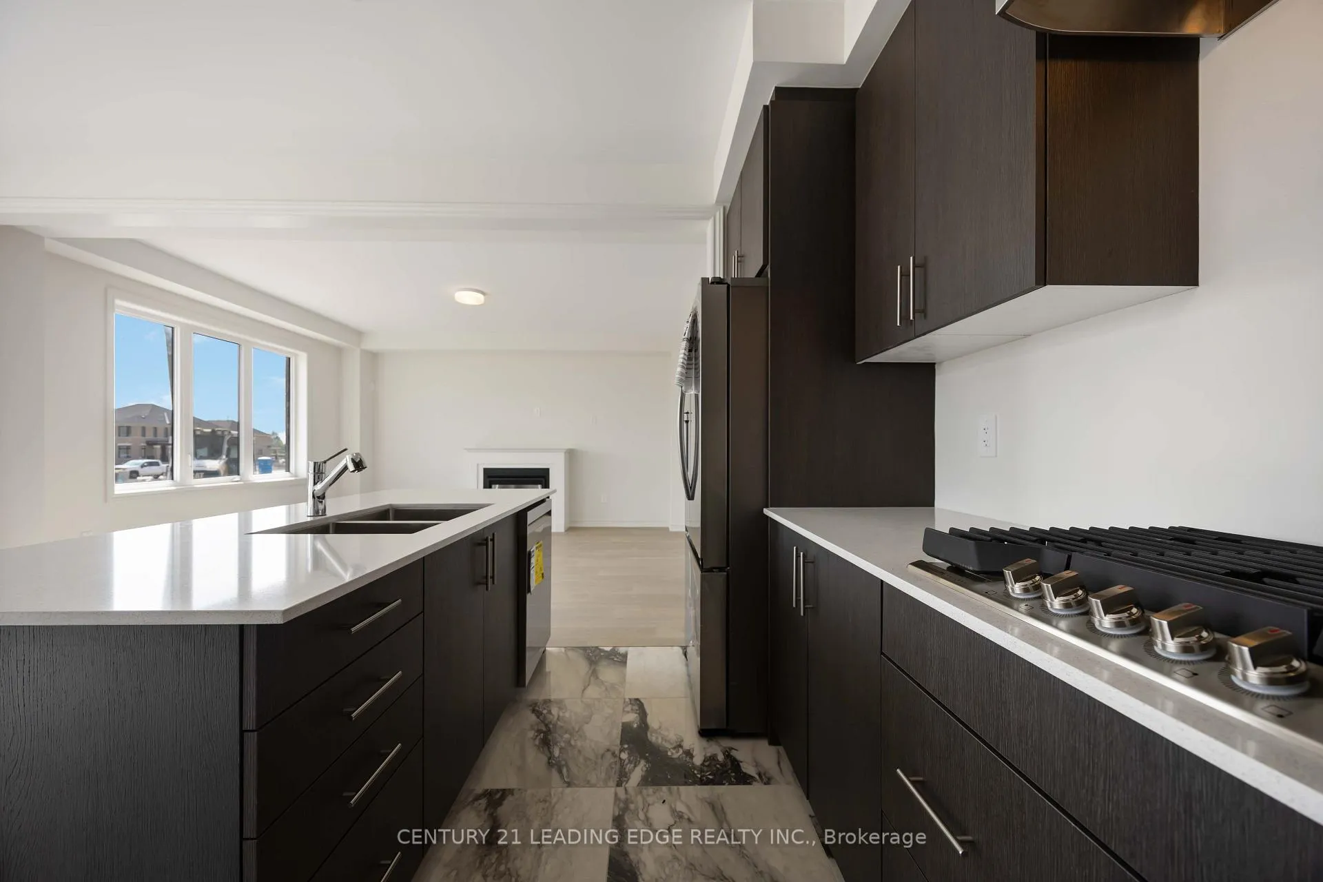 Photo 28 of 66 Donald Cameron Crescent, Clarington, Courtice — HOMEH