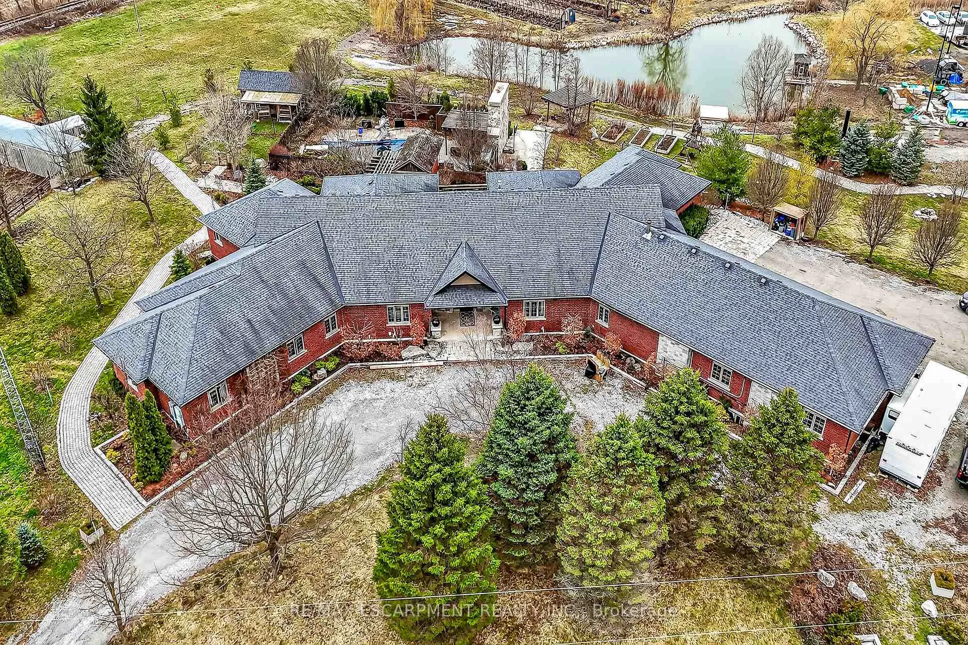 Photo 2 of 393 Old Onondaga Road E, Brant, Brantford Twp — HOMEH